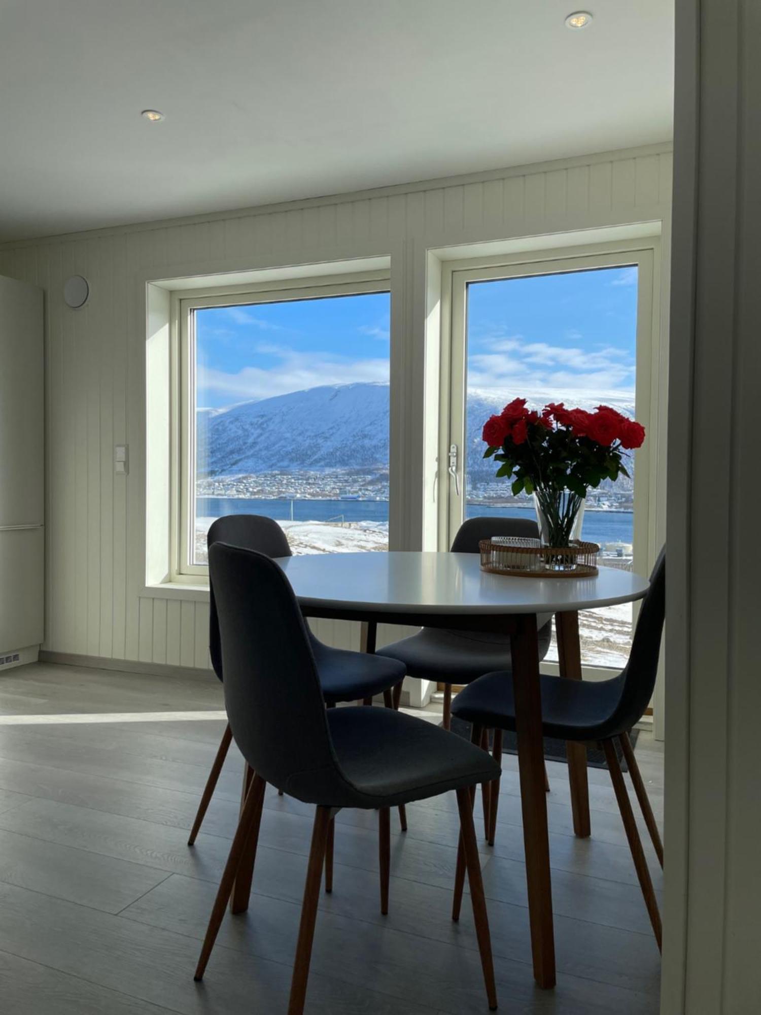 Tromso Skyline Sanctuary Apartment Exterior photo